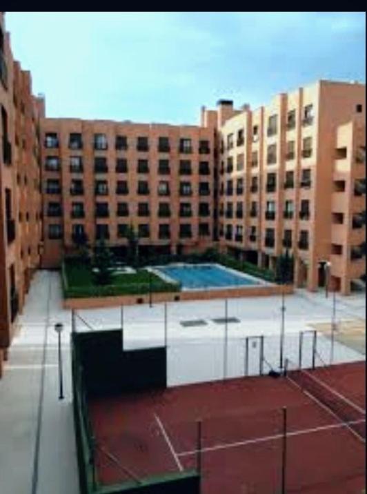 En Madrid, A Unos Minutos Del Aeropuerto Airport Barajas, Plenilunio, Estadio De Futbol Metropolitano, Feria De Madrid, Clinica Navarra Ngoại thất bức ảnh